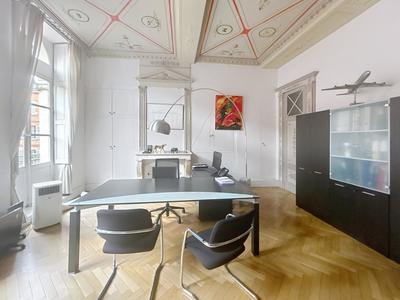 Local d'activité / Entrepôt - 168 m²