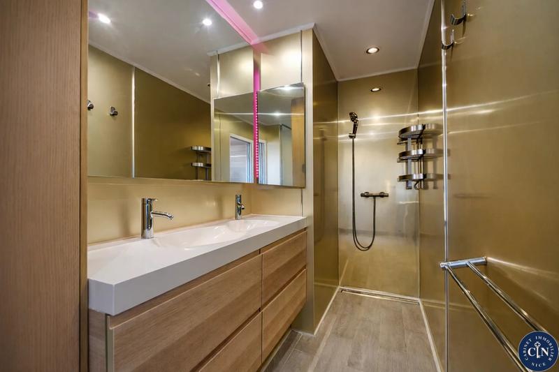 Appartement - 79 m² - 3 pièces