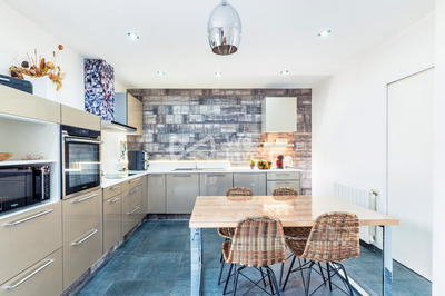 Maison - 172 m² - 5 pièces