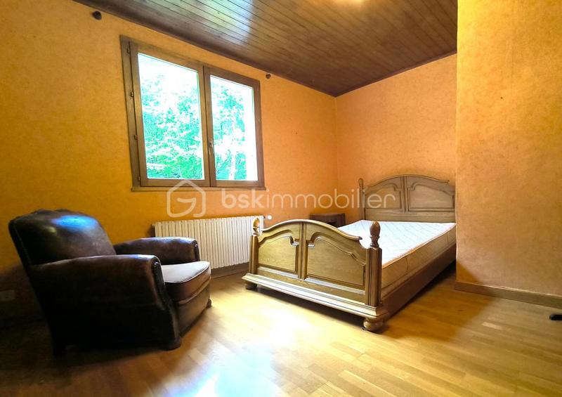 Maison - 353 m² - 8 pièces