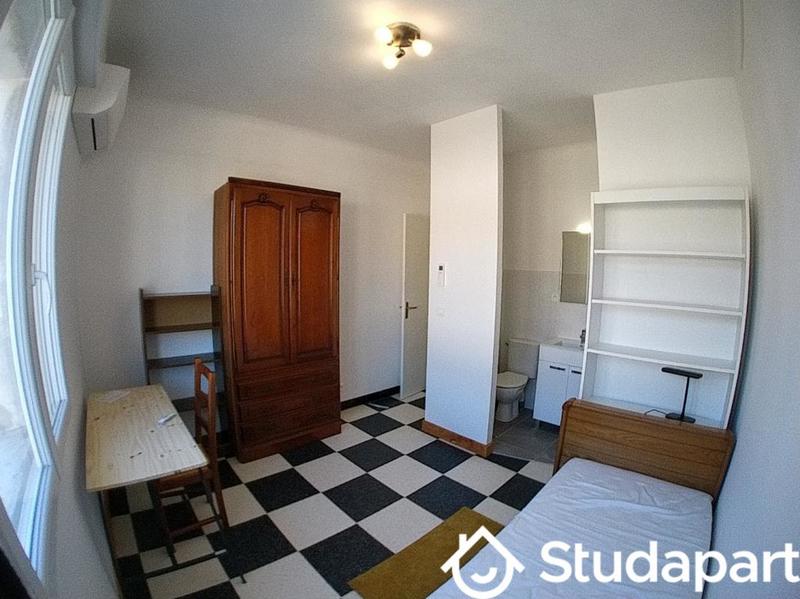 Chambre - 18 m² - 1 pièce