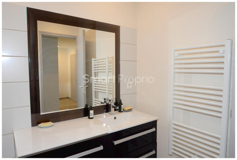 Villa - 240 m² - 9 pièces