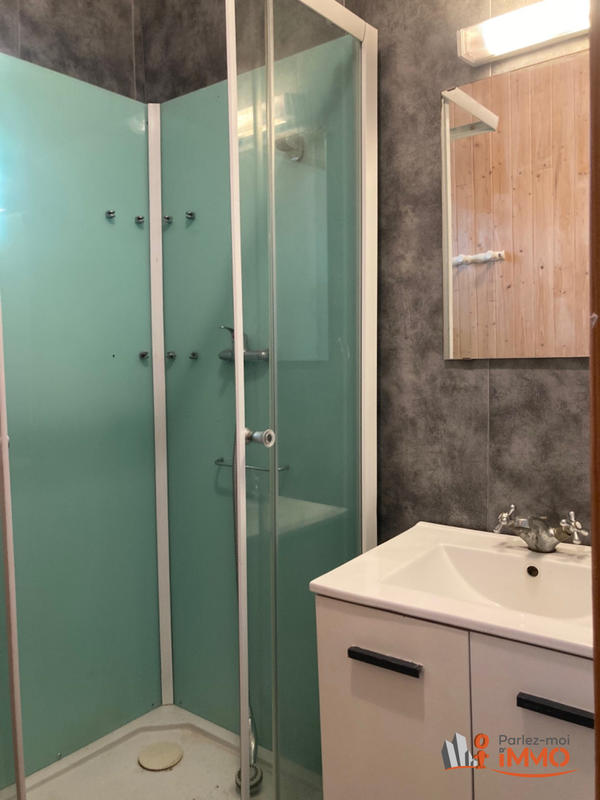 Maison - 299 m² - 12 pièces