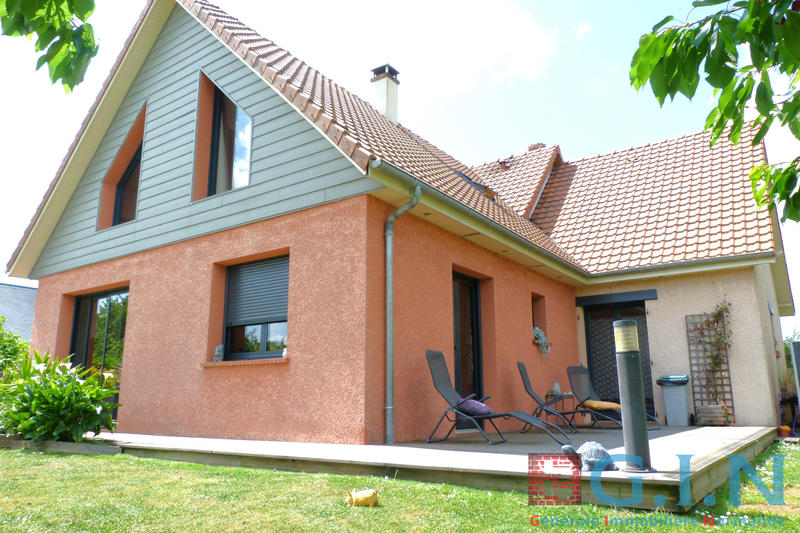 Maison - 213 m² - 10 pièces