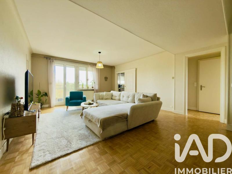 Appartement - 93 m² - 5 pièces