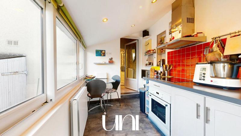 Maison - 140 m² - 7 pièces