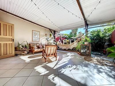 Maison - 100 m² - 5 pièces