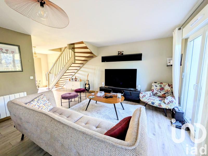 Maison - 93 m² - 4 pièces