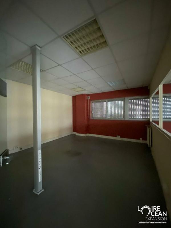 Bureau - 1 150 m²
