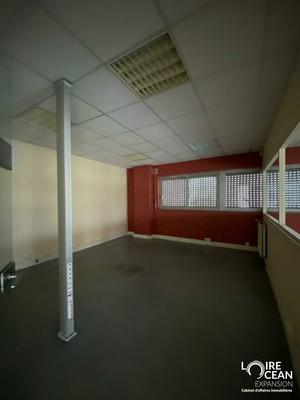 Bureau - 1 150 m²