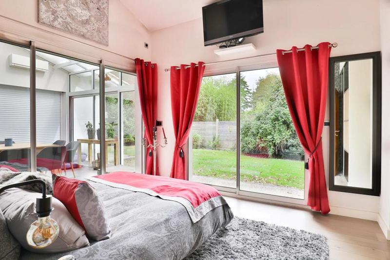 Maison - 180 m² - 6 pièces