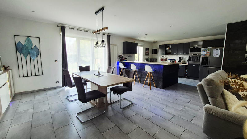 Maison - 173 m² - 6 pièces