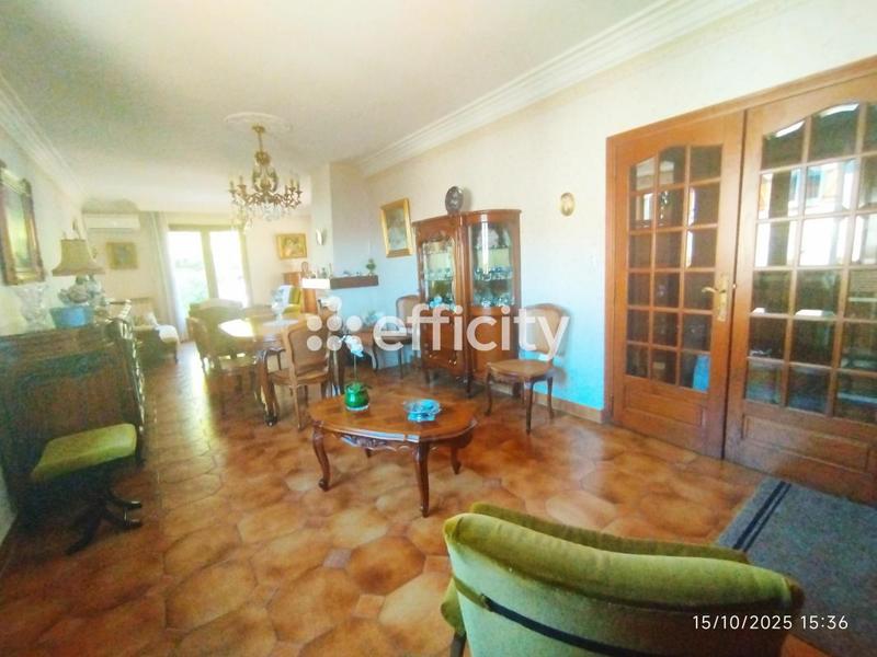 Pavillon - 140 m² - 6 pièces