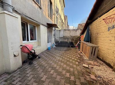 Immeuble - 310 m² - 14 pièces