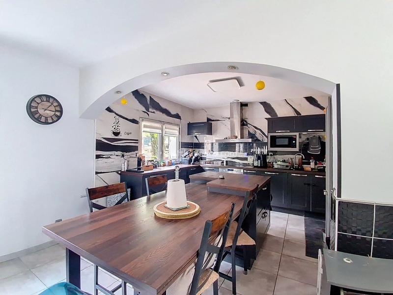 Maison - 136 m² - 7 pièces