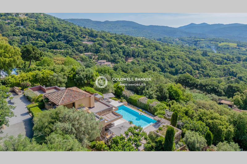 Villa - 230 m² - 5 pièces