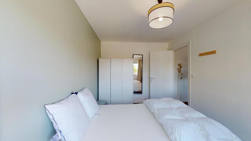 Appartement - 93 m² - 5 pièces