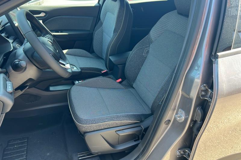 Renault Captur 1.6 E-Tech 145 Hybrid Tec