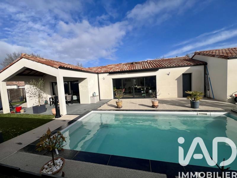 Maison - 139 m² - 7 pièces