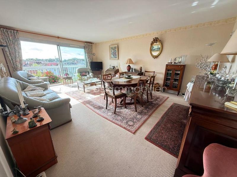 Appartement - 82 m² - 3 pièces