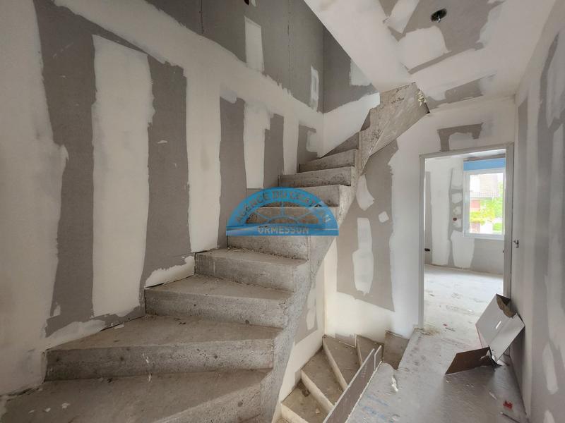 Maison - 124 m² - 6 pièces