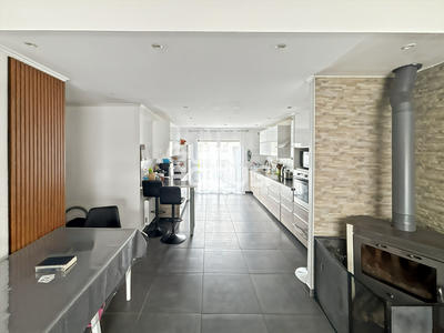 Maison - 138 m² - 8 pièces