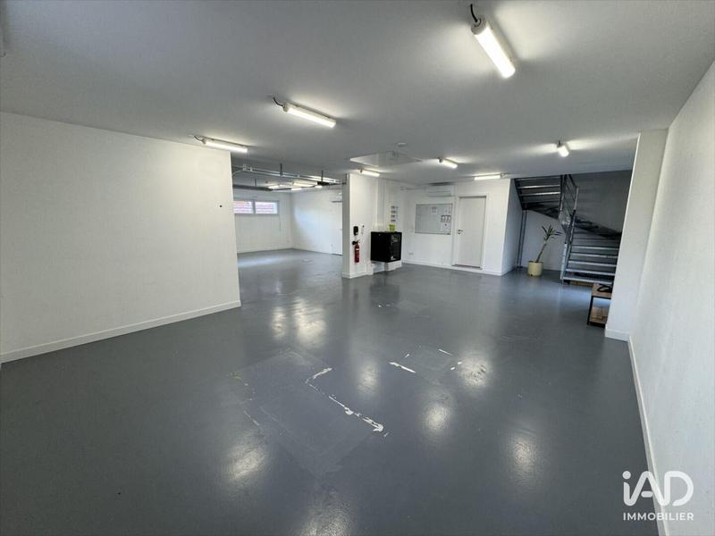 Local commercial - 210 m²