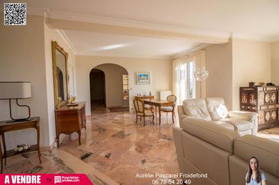 Maison - 167 m² - 6 pièces