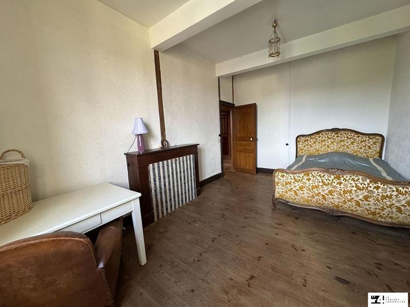 Maison traditionnelle - 177 m² - 7 pièces