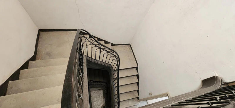 Maison - 255 m² - 9 pièces