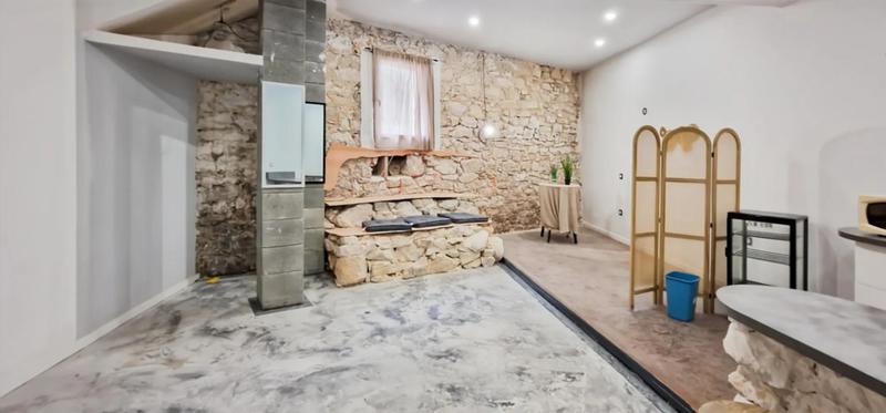 Maison en pierre - 175 m² - 4 pièces