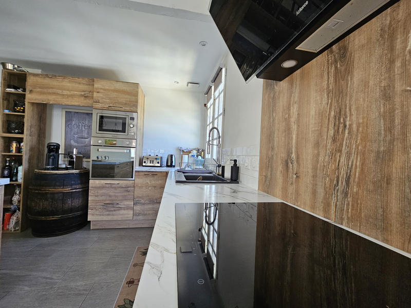 Villa - 270 m² - 8 pièces