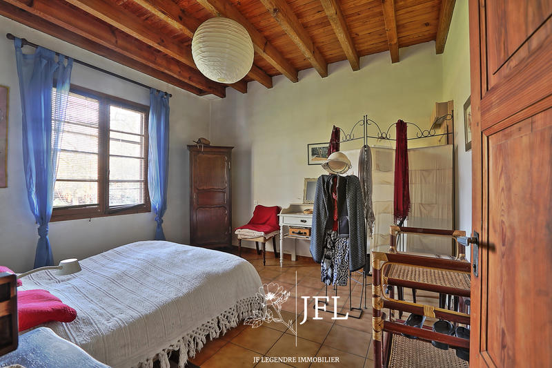 Propriété - 151 m² - 4 pièces