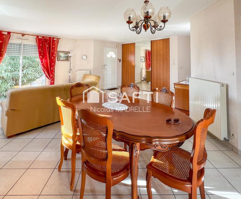 Maison - 100 m² - 4 pièces