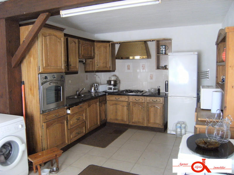 Maison ancienne - 175 m² - 6 pièces