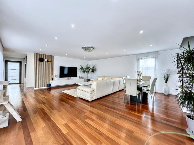 Maison contemporaine - 167 m² - 6 pièces