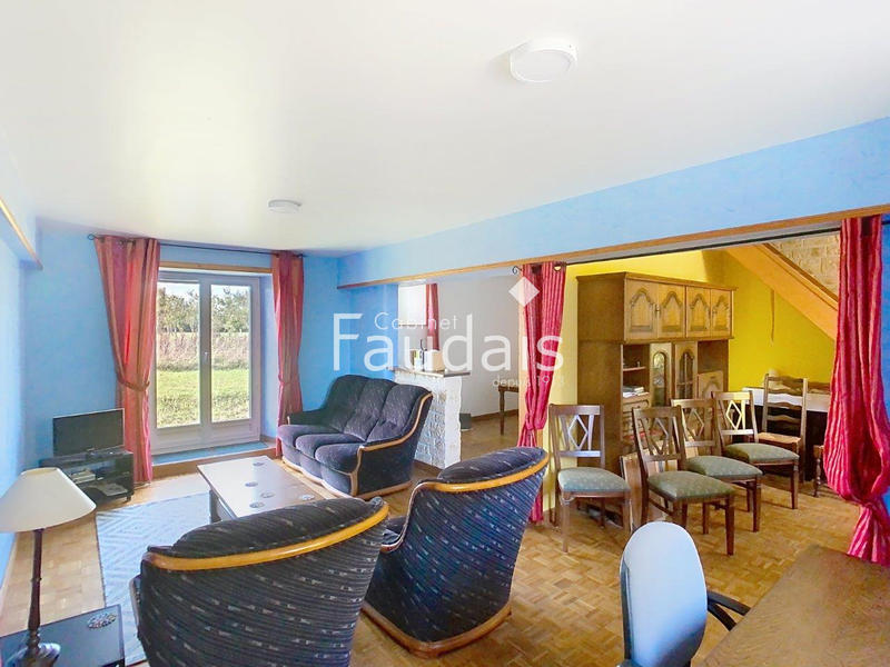 Maison - 164 m² - 9 pièces