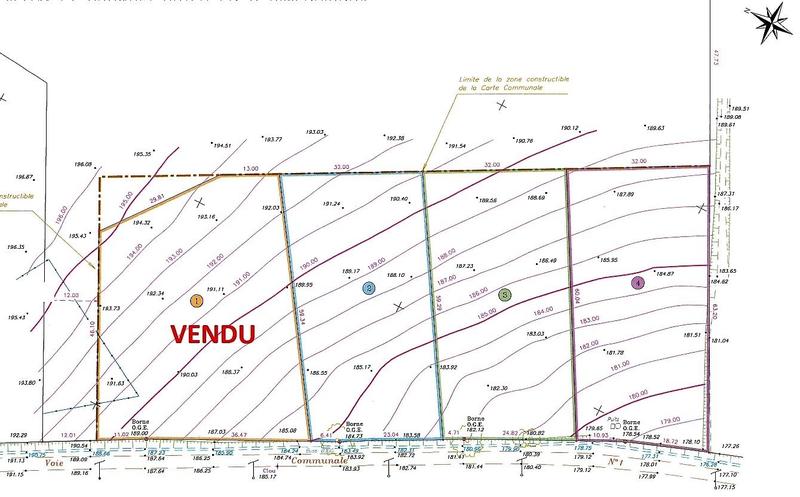 Terrain constructible - 1 881 m²