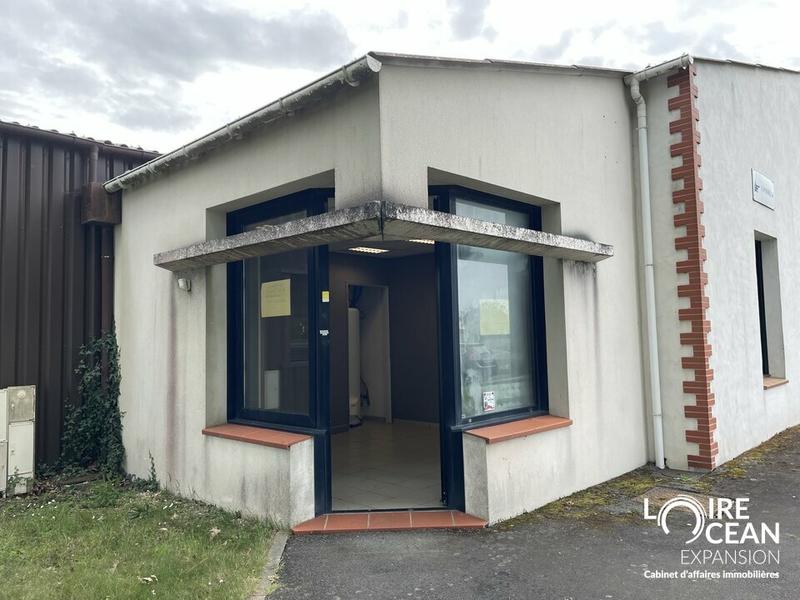 Local commercial - 210 m²
