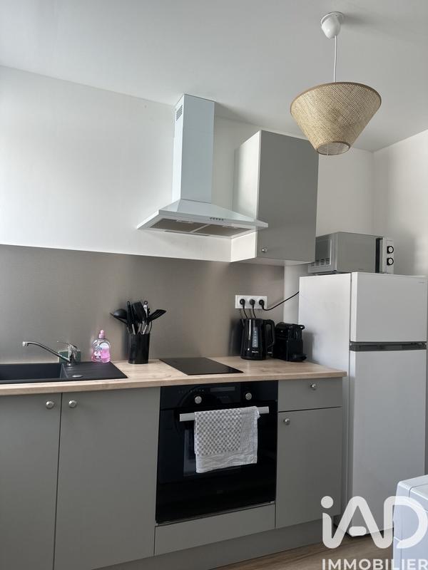 Immeuble - 1 300 m² - 35 pièces