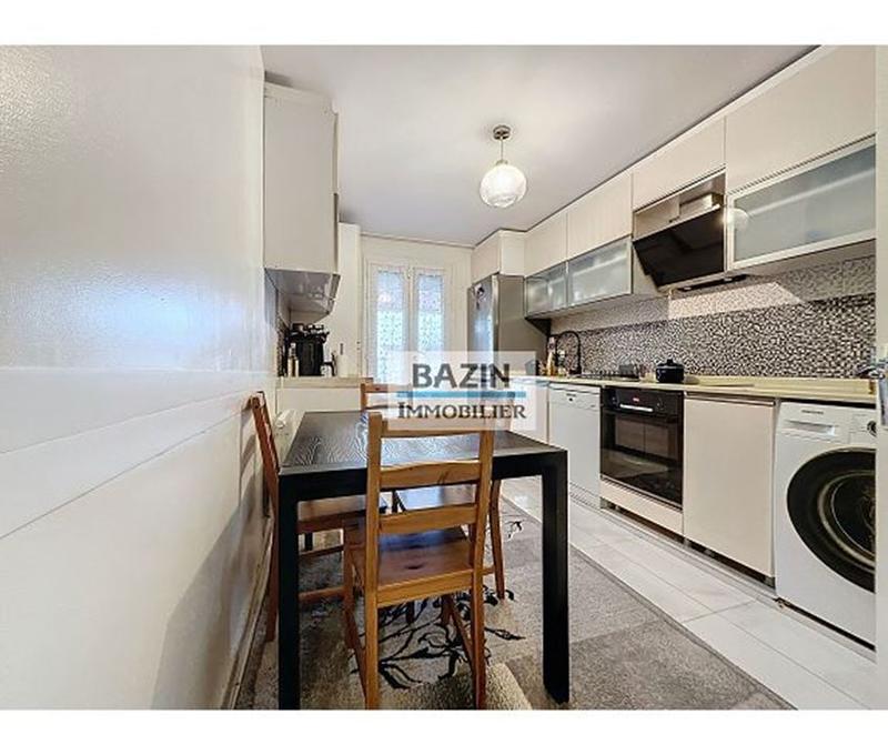 Appartement - 102 m² - 5 pièces