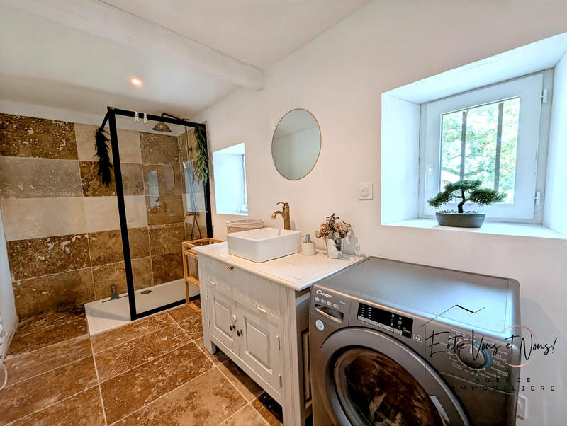 Maison - 315 m² - 10 pièces