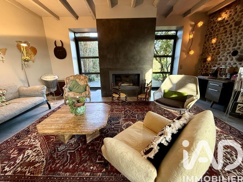 Maison - 228 m² - 7 pièces