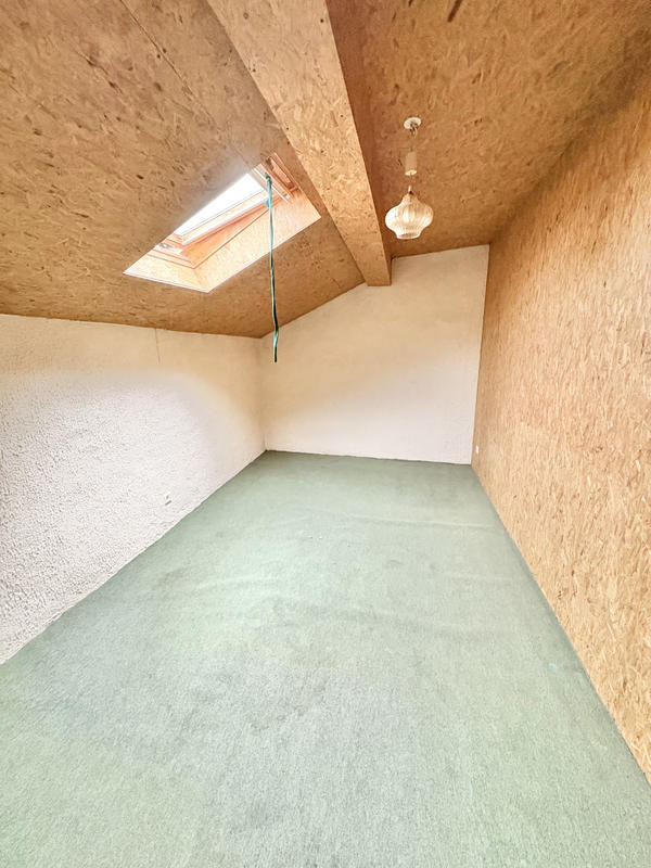 Maison - 104 m² - 5 pièces