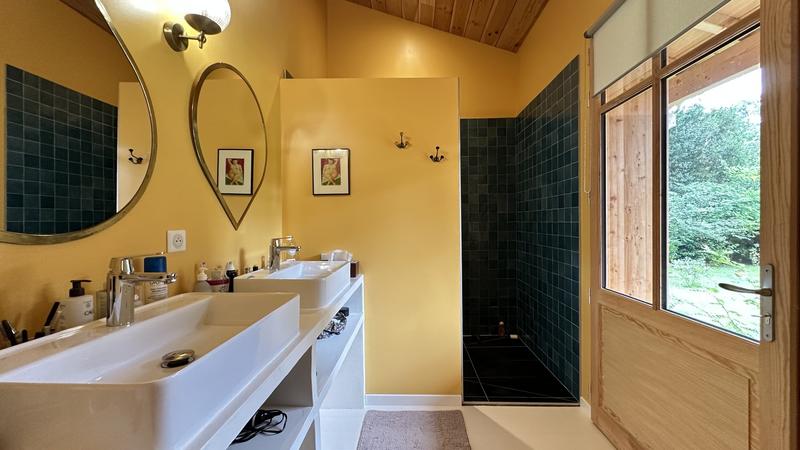 Maison de bois - 165 m² - 4 pièces