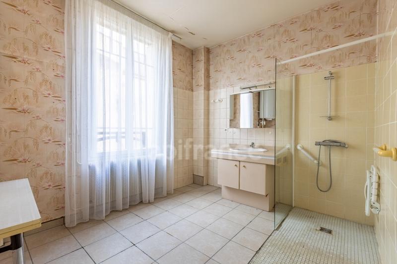 Maison - 170 m² - 8 pièces