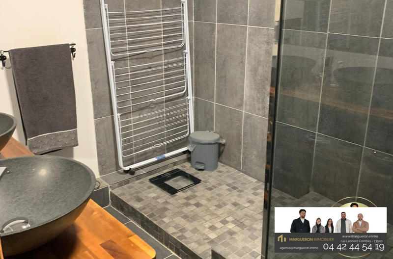 Appartement - 64 m² - 2 pièces