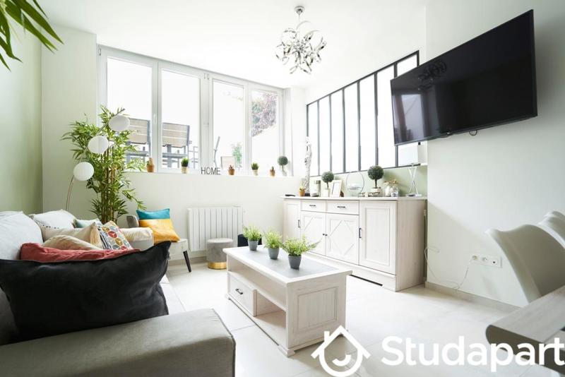 Chambre - 11 m² - 1 pièce