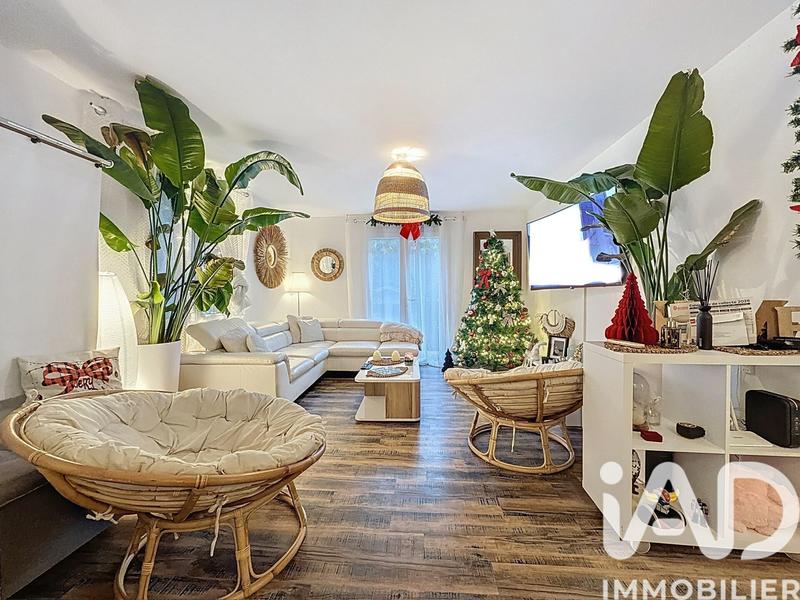 Maison - 90 m² - 4 pièces