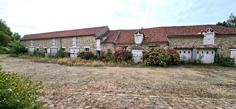 Maison - 250 m² - 12 pièces